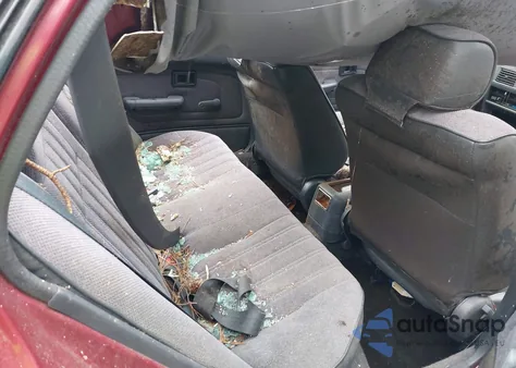 1992 Toyota Corolla Dlx z USA, uszkodzony, nr VIN 2T1AE94A6NC192891